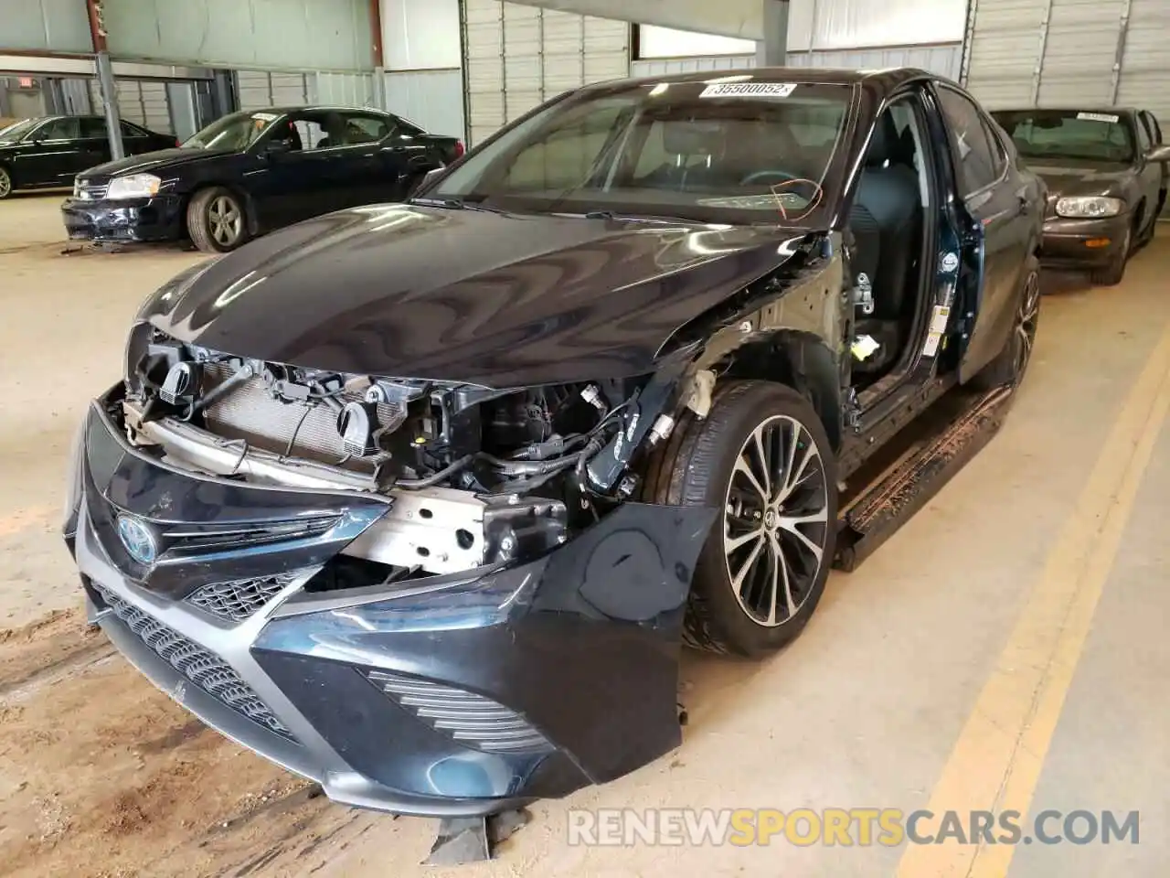 2 Photograph of a damaged car 4T1B21HK2KU012799 TOYOTA CAMRY 2019