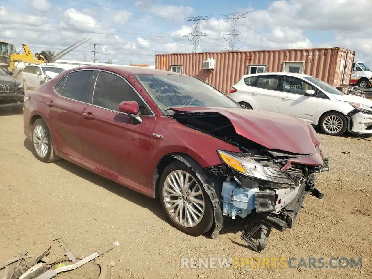 4 Photograph of a damaged car 4T1B21HK2KU511862 TOYOTA CAMRY 2019
