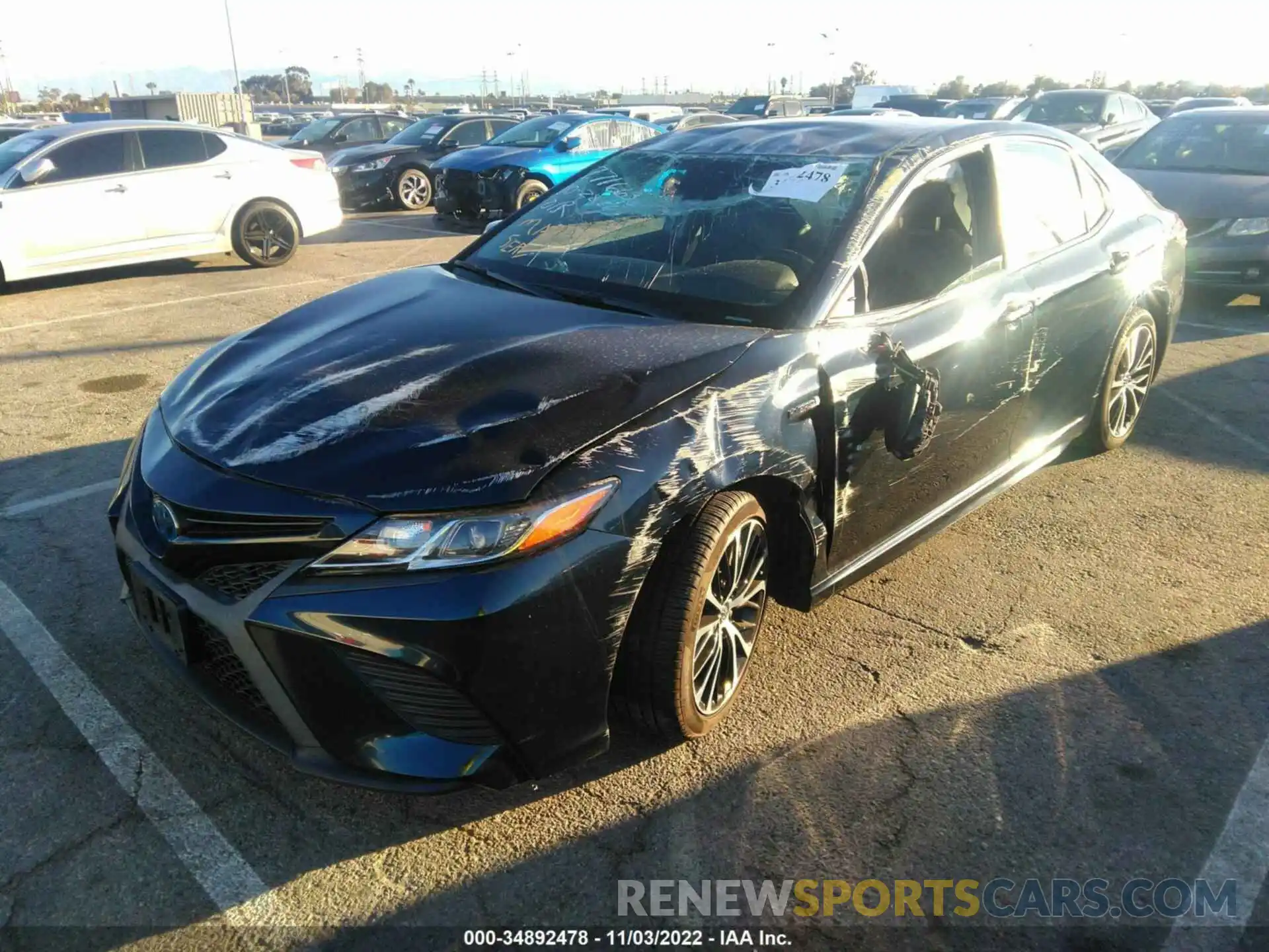 2 Photograph of a damaged car 4T1B21HK2KU512087 TOYOTA CAMRY 2019