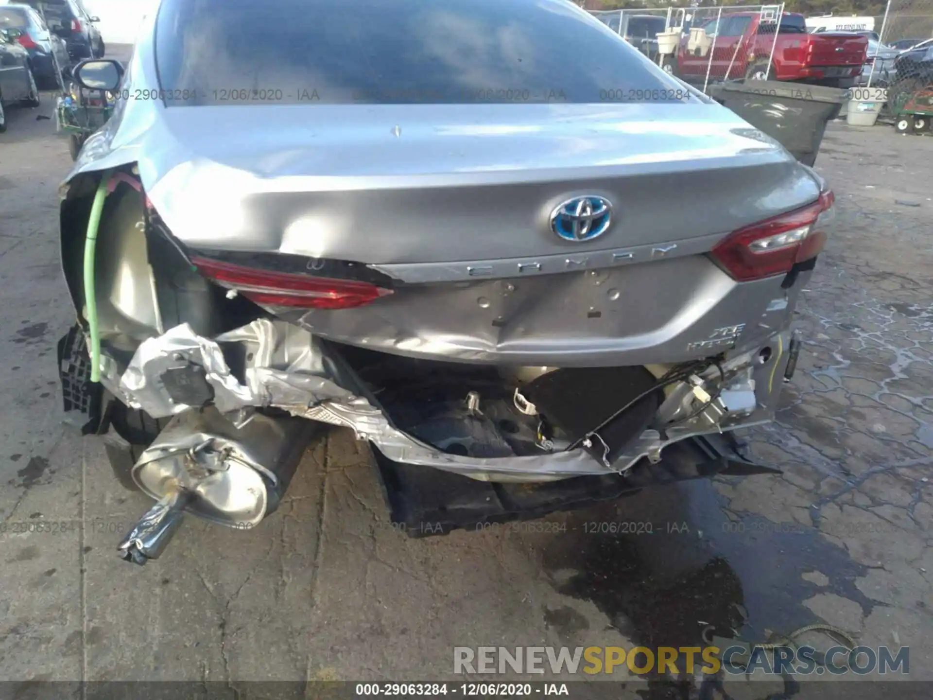 6 Photograph of a damaged car 4T1B21HK2KU514857 TOYOTA CAMRY 2019