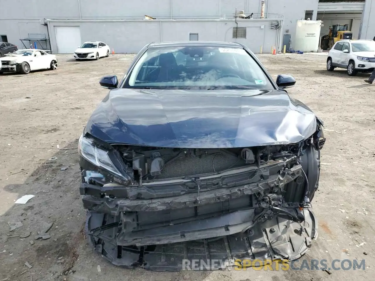 5 Photograph of a damaged car 4T1B21HK2KU516222 TOYOTA CAMRY 2019