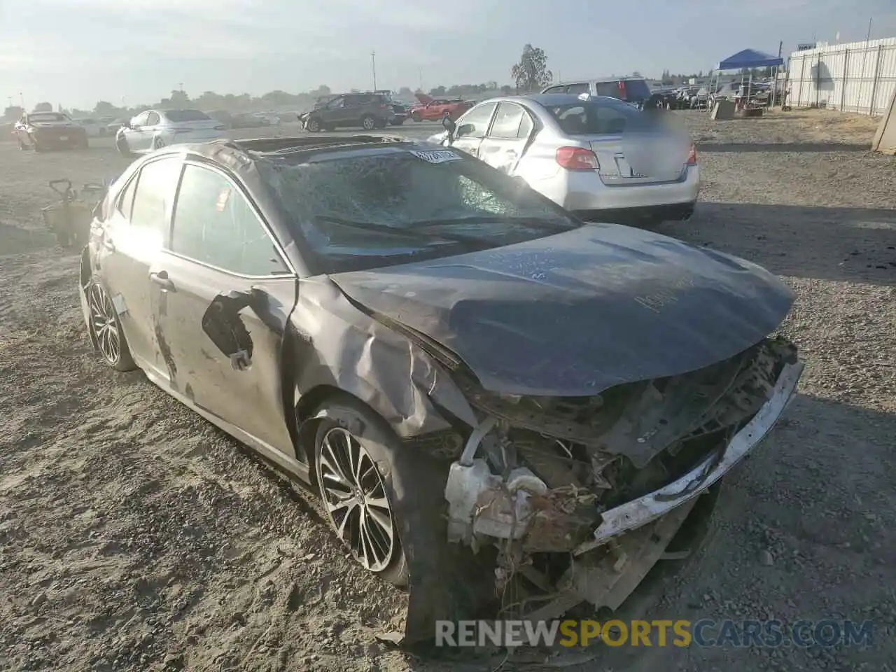 1 Photograph of a damaged car 4T1B21HK2KU517242 TOYOTA CAMRY 2019