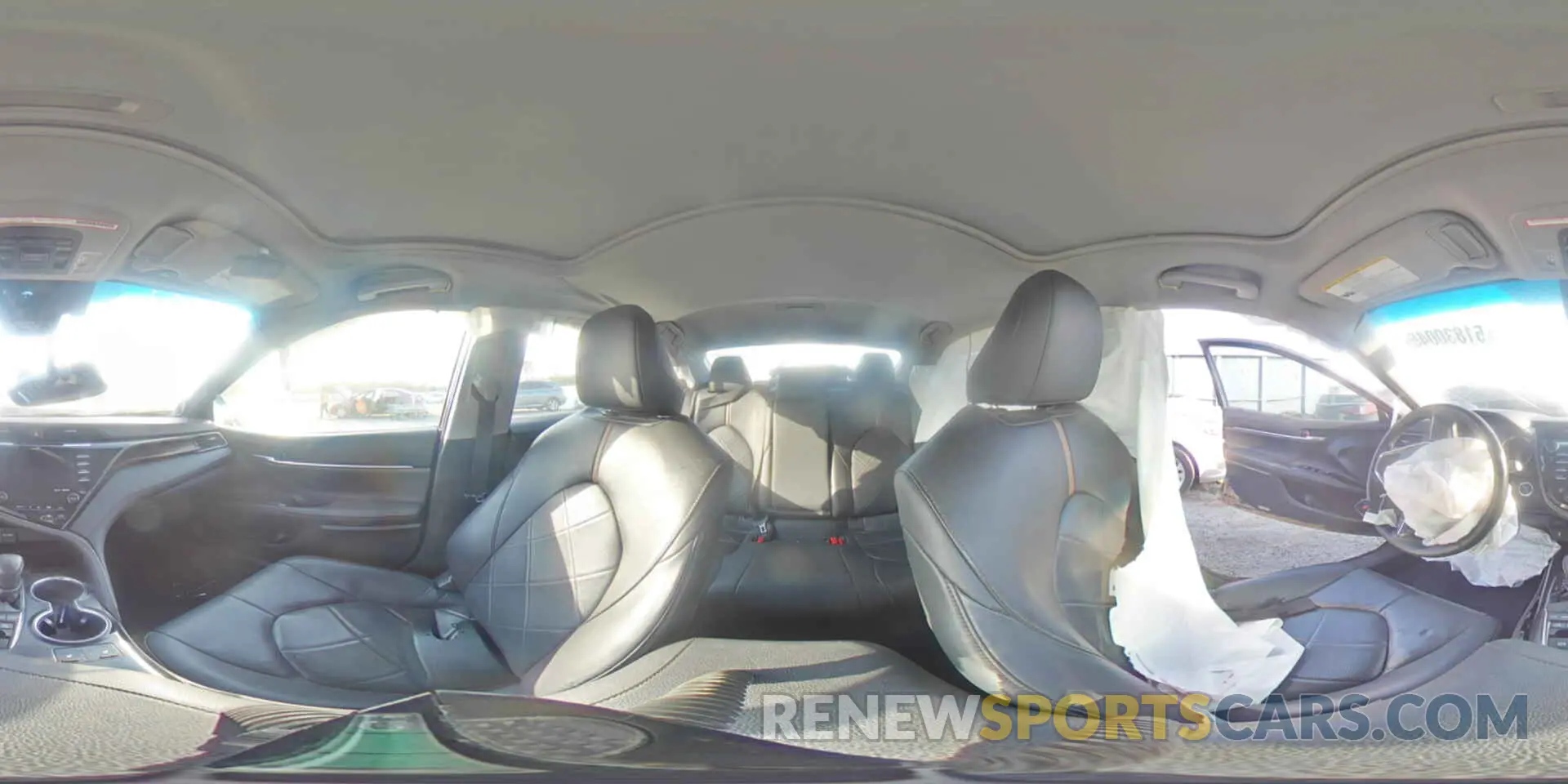 13 Photograph of a damaged car 4T1B21HK2KU519539 TOYOTA CAMRY 2019