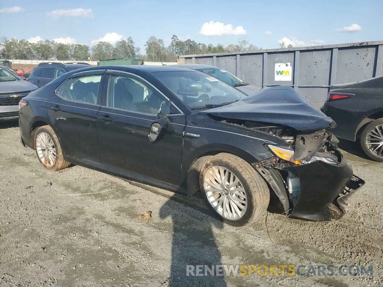 4 Photograph of a damaged car 4T1B21HK2KU519539 TOYOTA CAMRY 2019