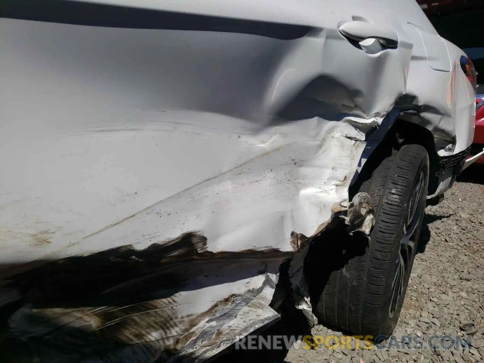 9 Photograph of a damaged car 4T1B21HK2KU521288 TOYOTA CAMRY 2019