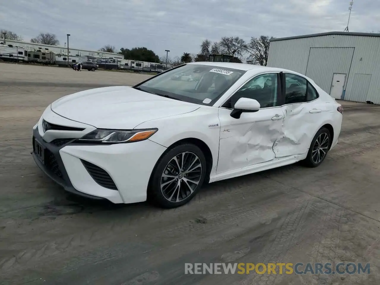 1 Photograph of a damaged car 4T1B21HK3KU011418 TOYOTA CAMRY 2019