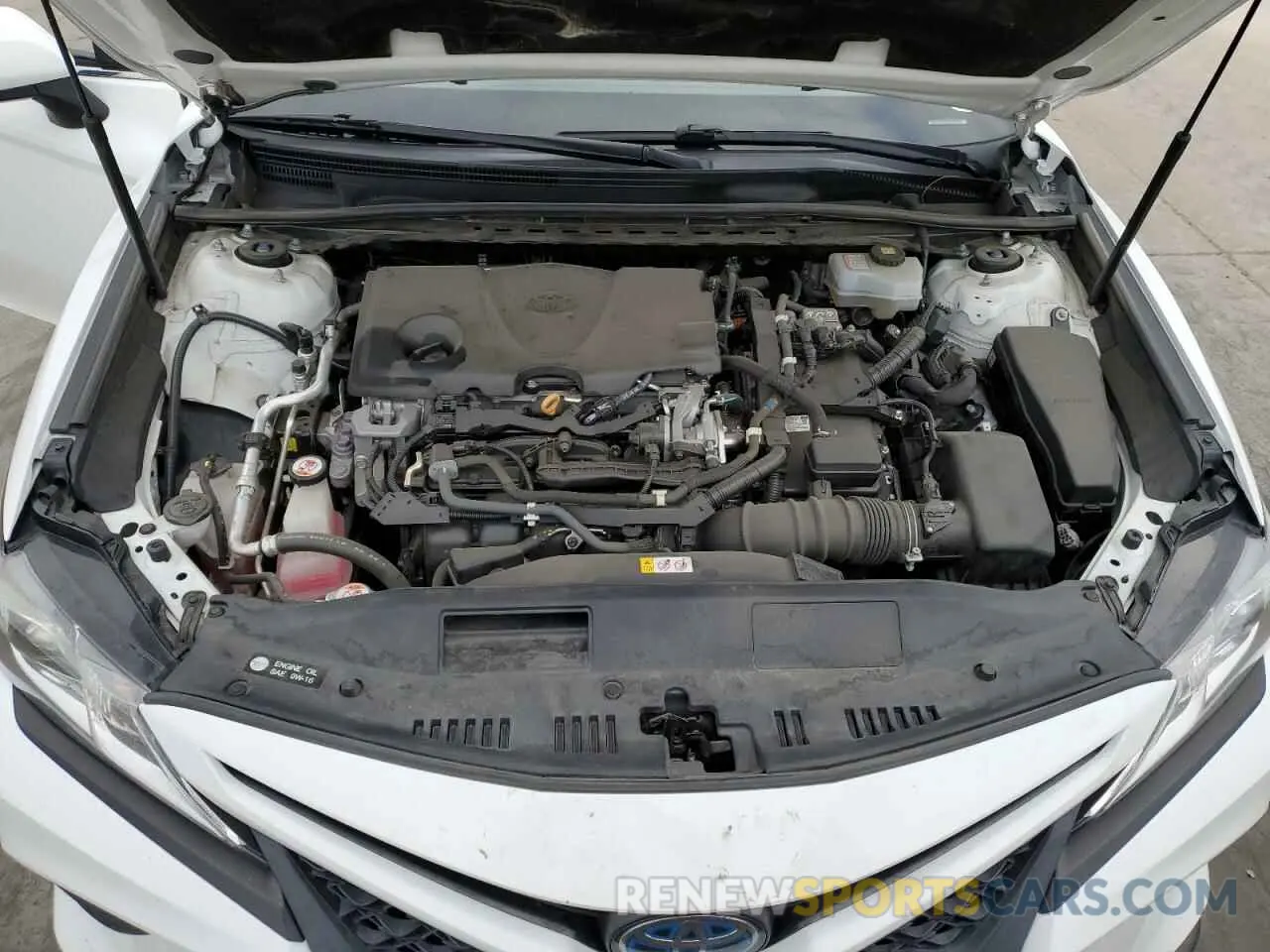 11 Photograph of a damaged car 4T1B21HK3KU011418 TOYOTA CAMRY 2019