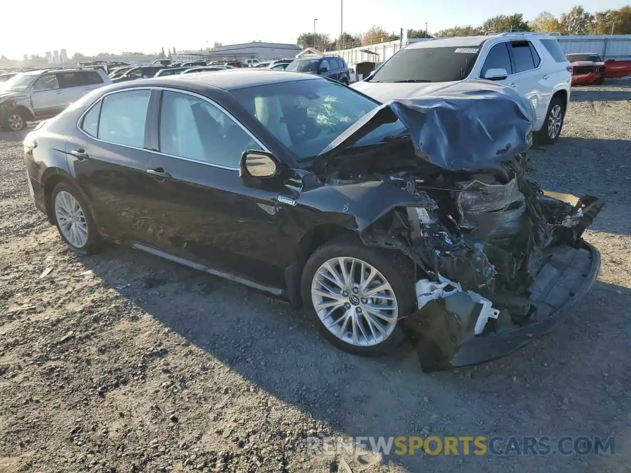 4 Photograph of a damaged car 4T1B21HK3KU012665 TOYOTA CAMRY 2019