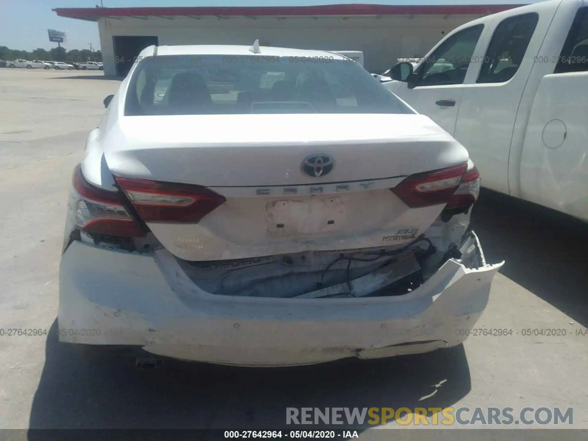 6 Photograph of a damaged car 4T1B21HK3KU014187 TOYOTA CAMRY 2019