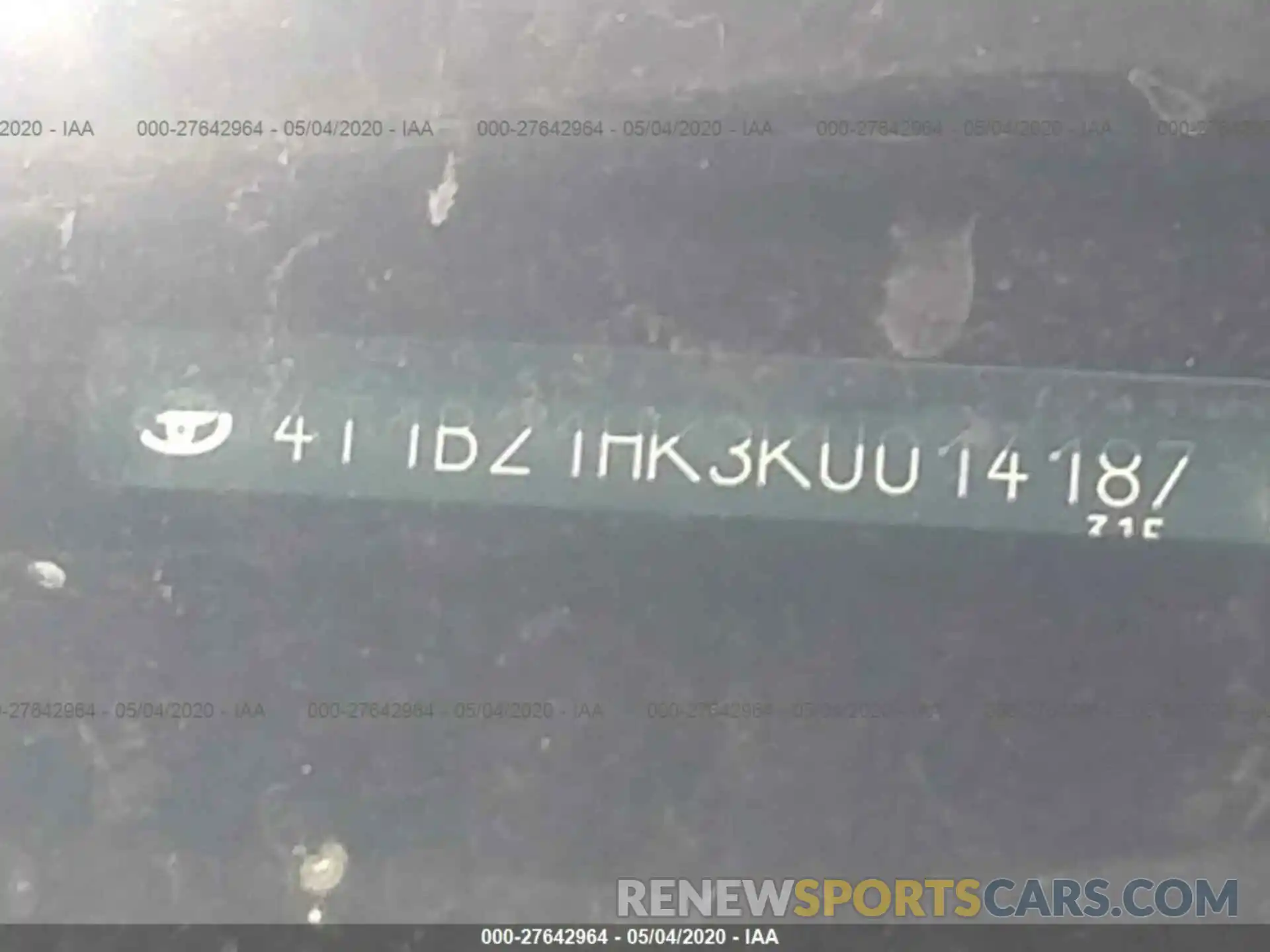 9 Photograph of a damaged car 4T1B21HK3KU014187 TOYOTA CAMRY 2019