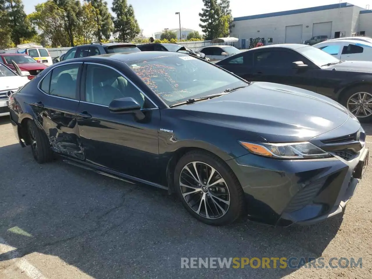 4 Photograph of a damaged car 4T1B21HK3KU514785 TOYOTA CAMRY 2019