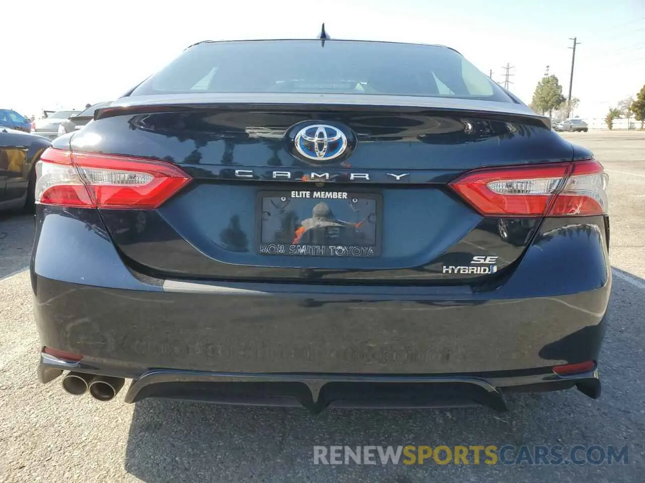 6 Photograph of a damaged car 4T1B21HK3KU514785 TOYOTA CAMRY 2019