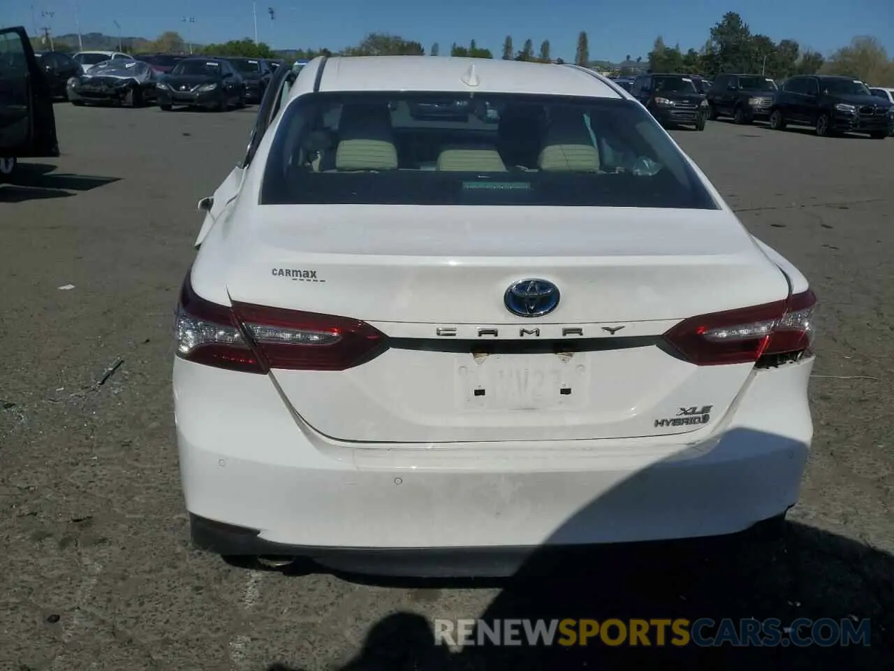 6 Photograph of a damaged car 4T1B21HK3KU516262 TOYOTA CAMRY 2019