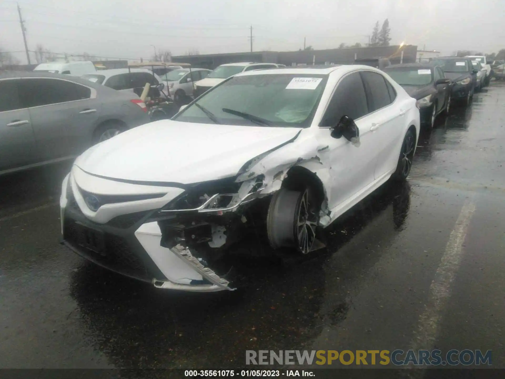 2 Photograph of a damaged car 4T1B21HK3KU518092 TOYOTA CAMRY 2019