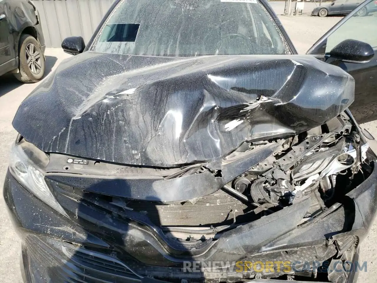 11 Photograph of a damaged car 4T1B21HK3KU520411 TOYOTA CAMRY 2019