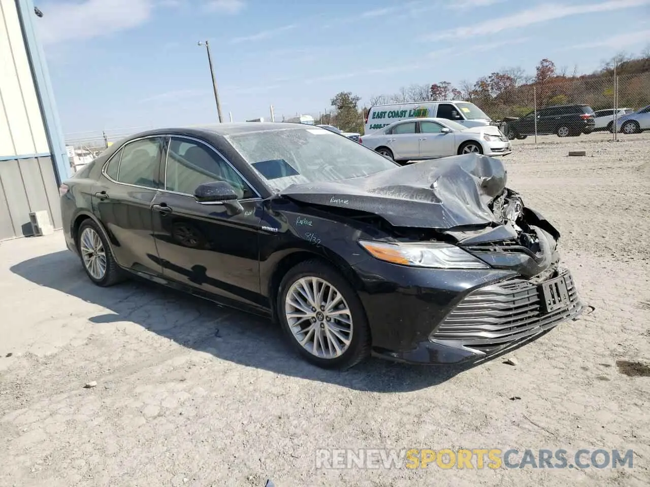4 Photograph of a damaged car 4T1B21HK3KU520411 TOYOTA CAMRY 2019