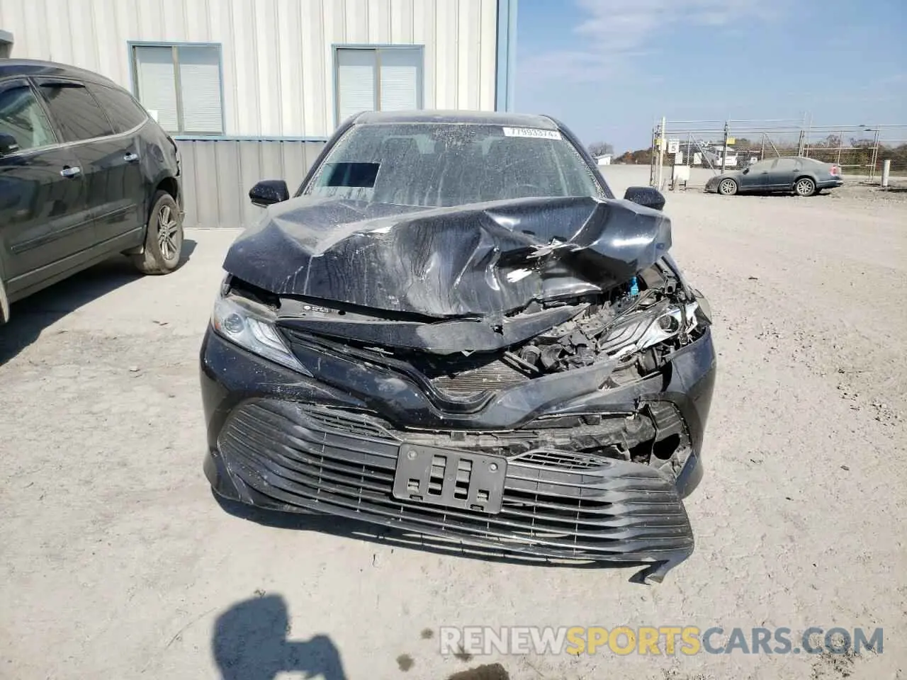 5 Photograph of a damaged car 4T1B21HK3KU520411 TOYOTA CAMRY 2019