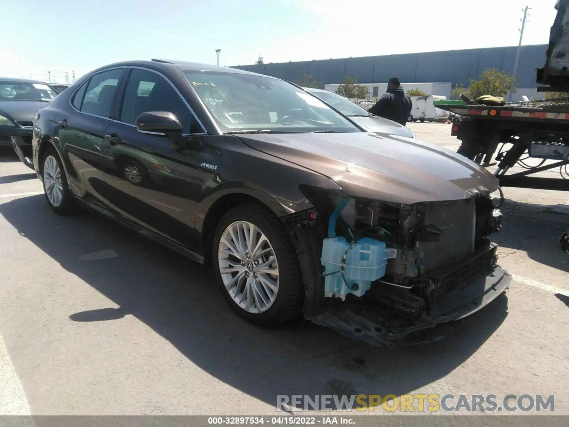 1 Photograph of a damaged car 4T1B21HK3KU521509 TOYOTA CAMRY 2019