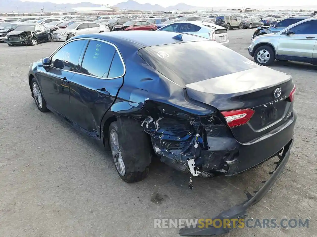 3 Photograph of a damaged car 4T1B21HK3KU521932 TOYOTA CAMRY 2019