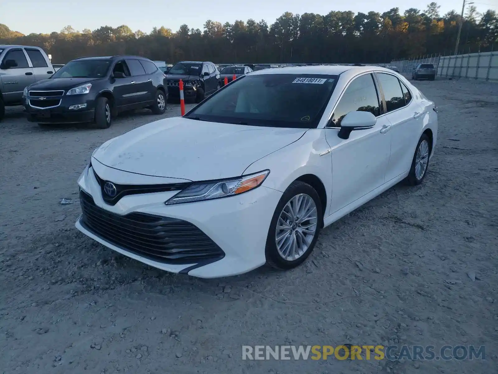 2 Photograph of a damaged car 4T1B21HK4KU010780 TOYOTA CAMRY 2019