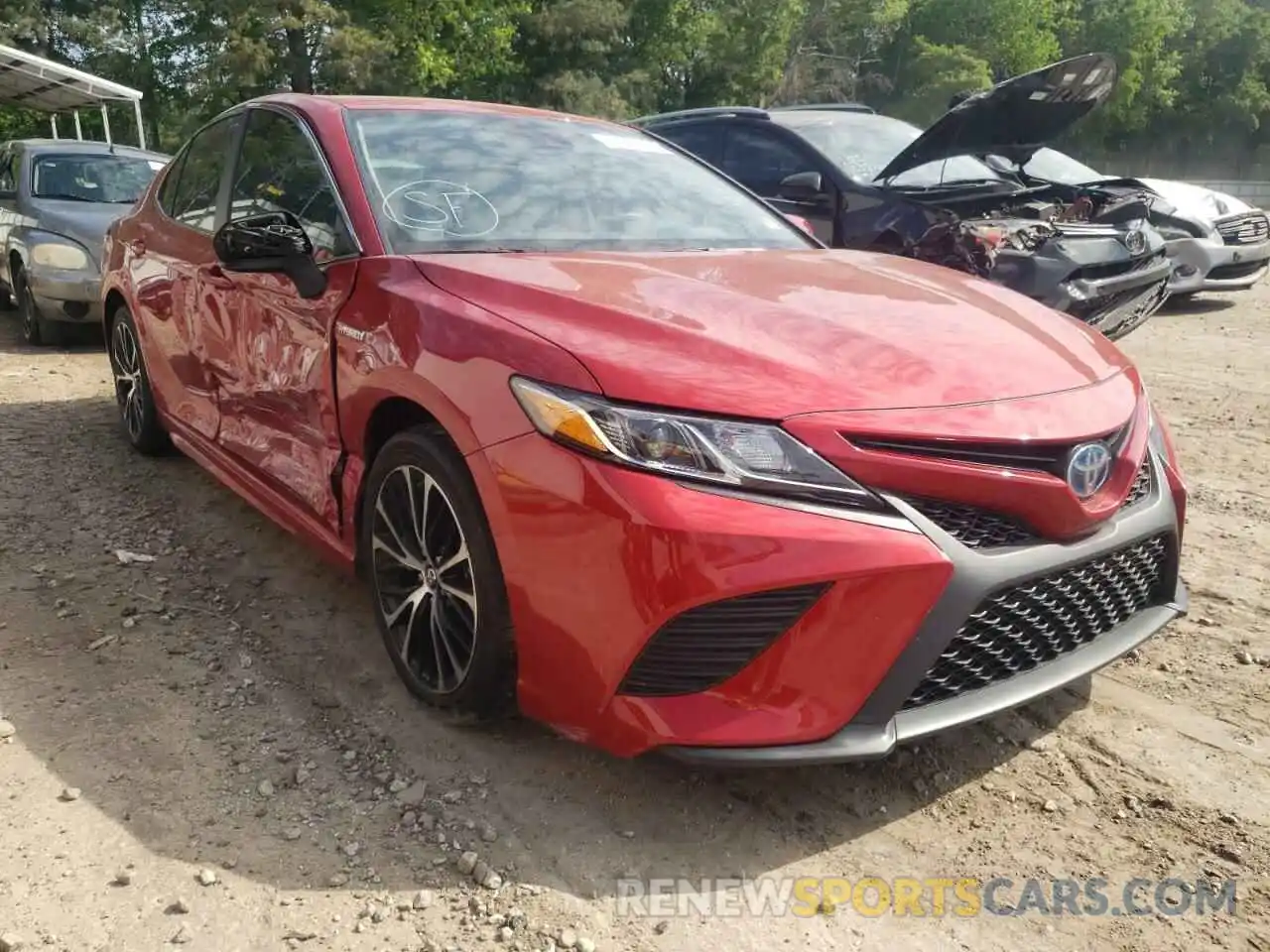 1 Photograph of a damaged car 4T1B21HK4KU011315 TOYOTA CAMRY 2019