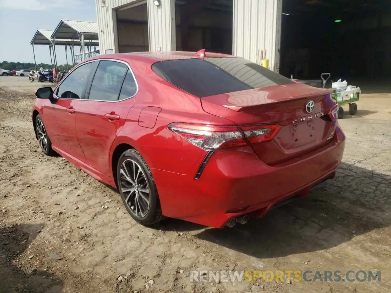 3 Photograph of a damaged car 4T1B21HK4KU011315 TOYOTA CAMRY 2019