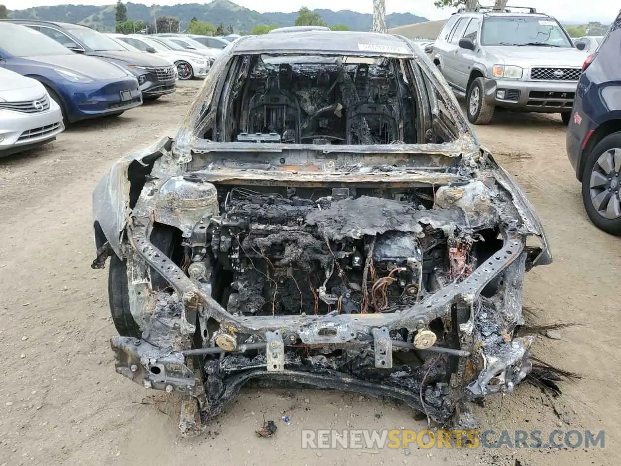 5 Photograph of a damaged car 4T1B21HK4KU514536 TOYOTA CAMRY 2019