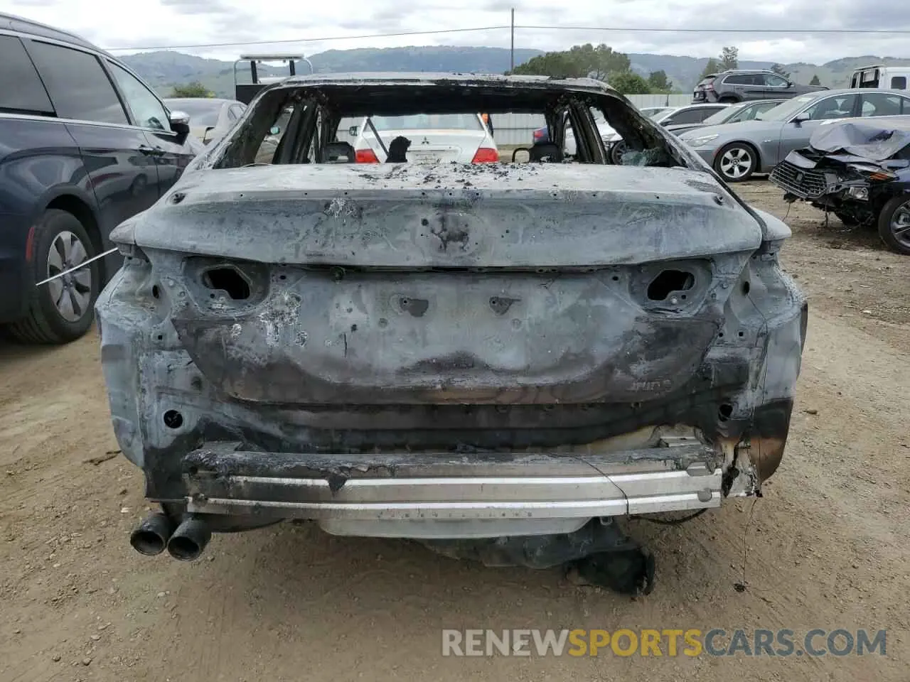 6 Photograph of a damaged car 4T1B21HK4KU514536 TOYOTA CAMRY 2019
