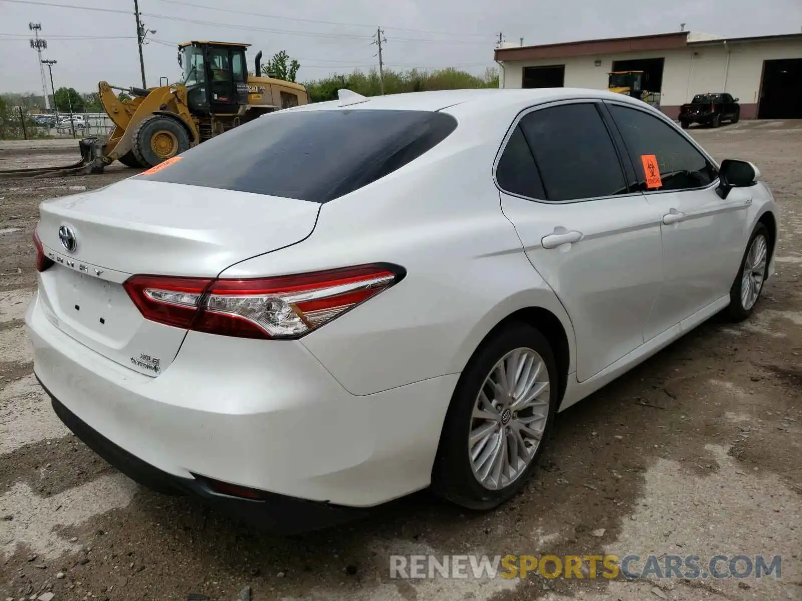 4 Photograph of a damaged car 4T1B21HK4KU518005 TOYOTA CAMRY 2019