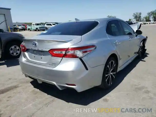 4 Photograph of a damaged car 4T1B21HK4KU520966 TOYOTA CAMRY 2019