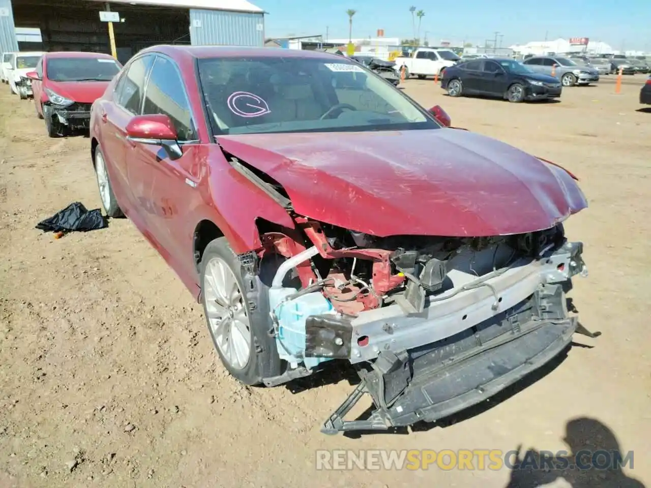 1 Photograph of a damaged car 4T1B21HK6KU512772 TOYOTA CAMRY 2019