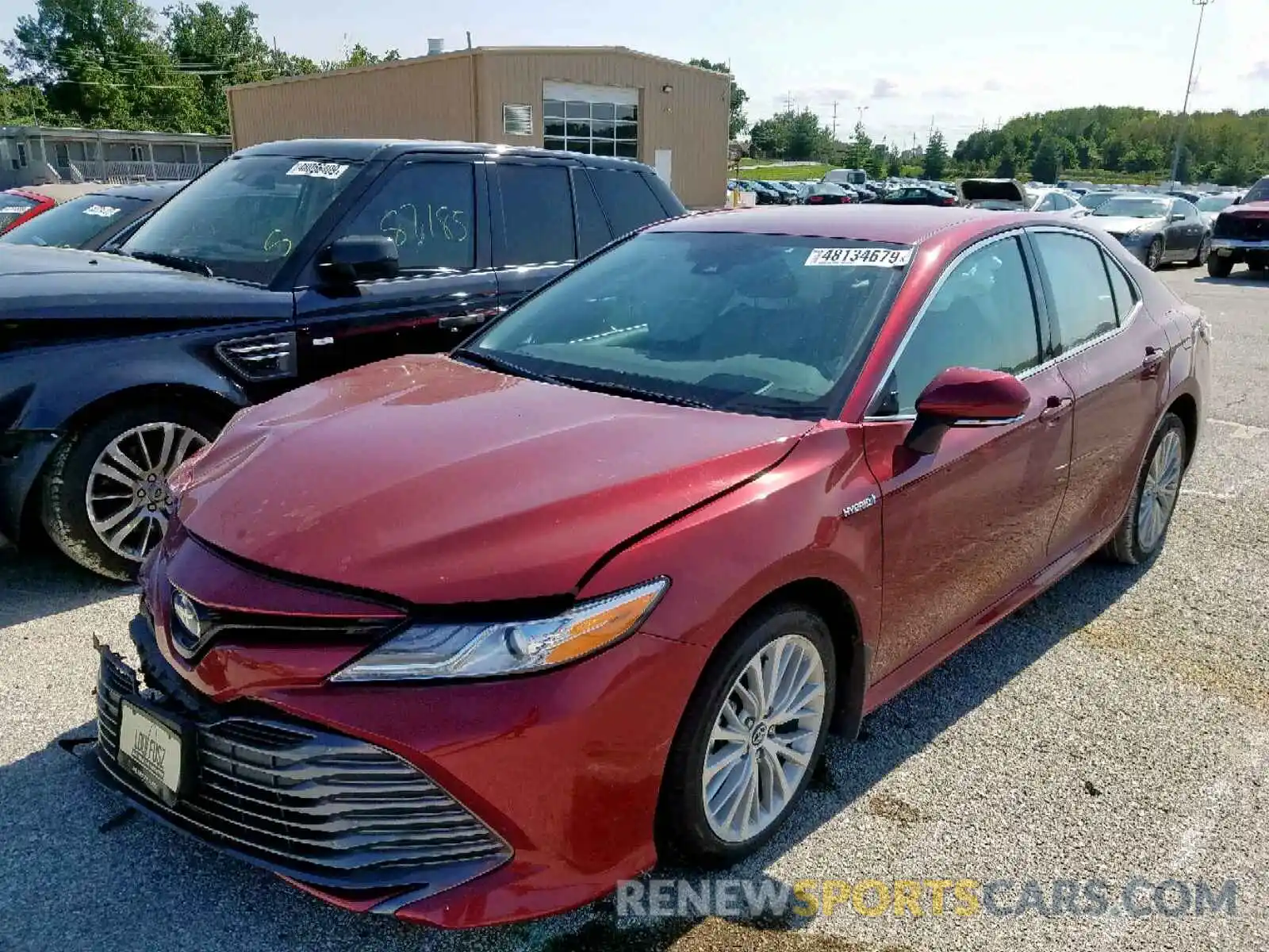 2 Photograph of a damaged car 4T1B21HK6KU515316 TOYOTA CAMRY 2019