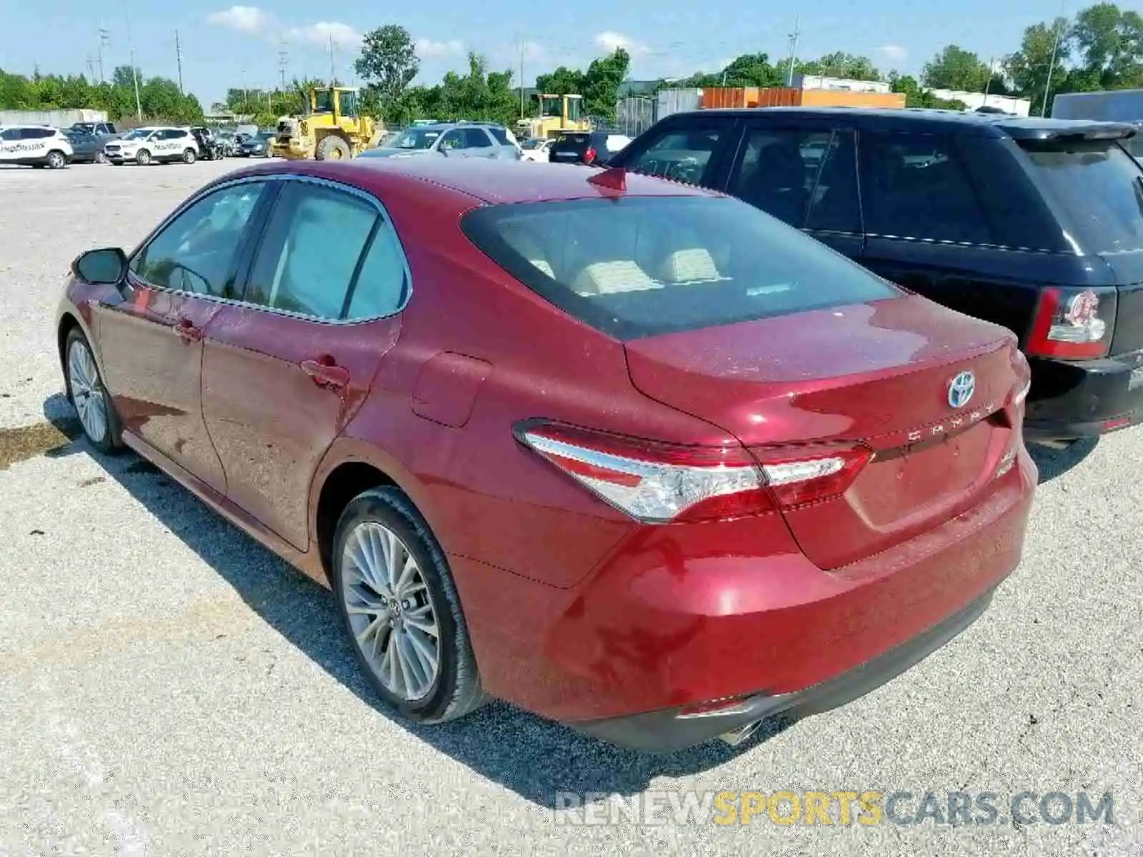 3 Photograph of a damaged car 4T1B21HK6KU515316 TOYOTA CAMRY 2019