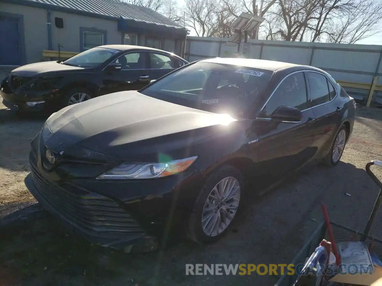 2 Photograph of a damaged car 4T1B21HK6KU521035 TOYOTA CAMRY 2019