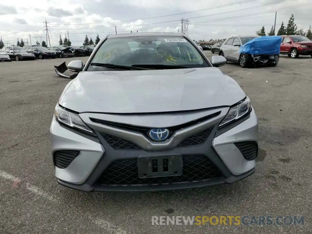 5 Photograph of a damaged car 4T1B21HK6KU521195 TOYOTA CAMRY 2019