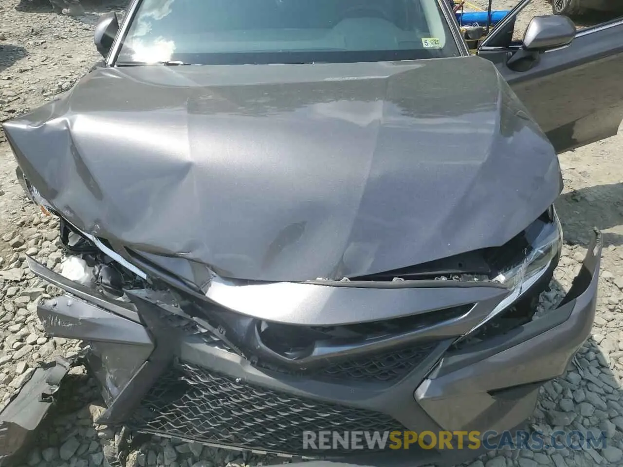 11 Photograph of a damaged car 4T1B21HK7KU012524 TOYOTA CAMRY 2019