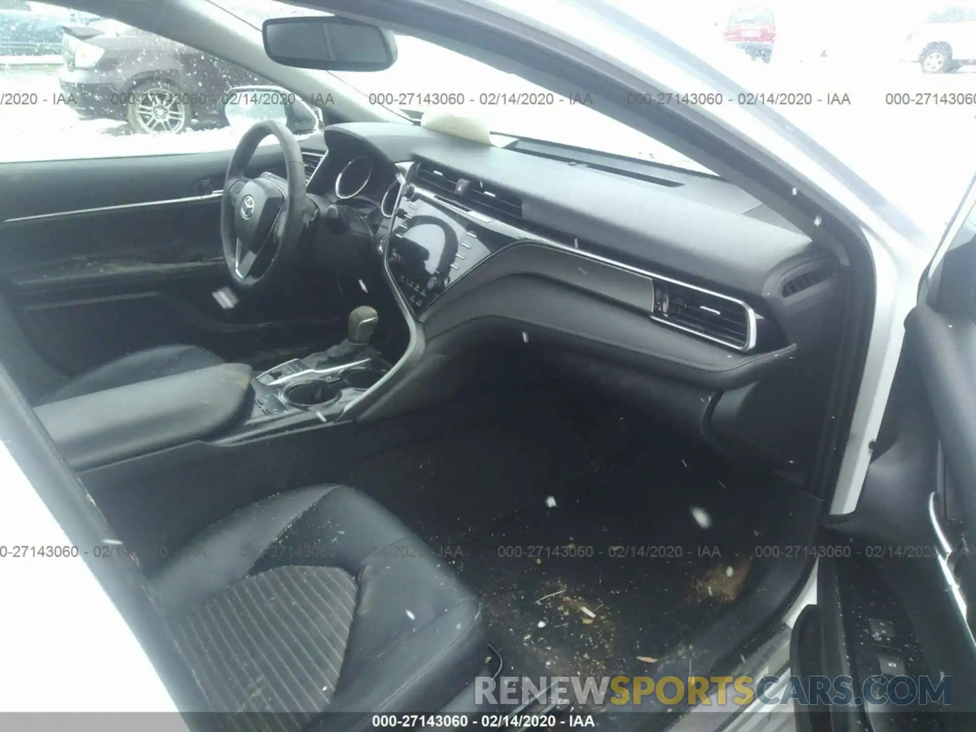 5 Photograph of a damaged car 4T1B21HK7KU516426 TOYOTA CAMRY 2019