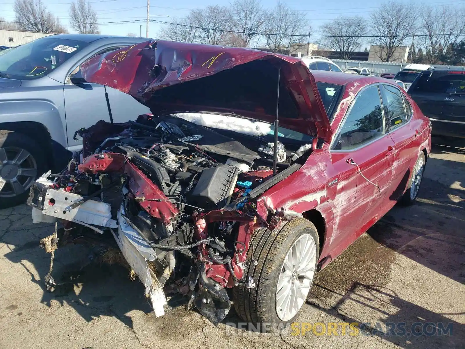 2 Photograph of a damaged car 4T1B21HK7KU518547 TOYOTA CAMRY 2019