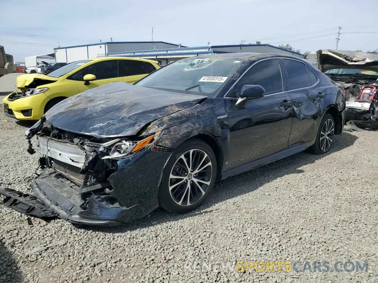 1 Photograph of a damaged car 4T1B21HK7KU521576 TOYOTA CAMRY 2019