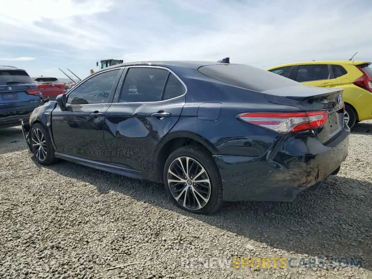2 Photograph of a damaged car 4T1B21HK7KU521576 TOYOTA CAMRY 2019