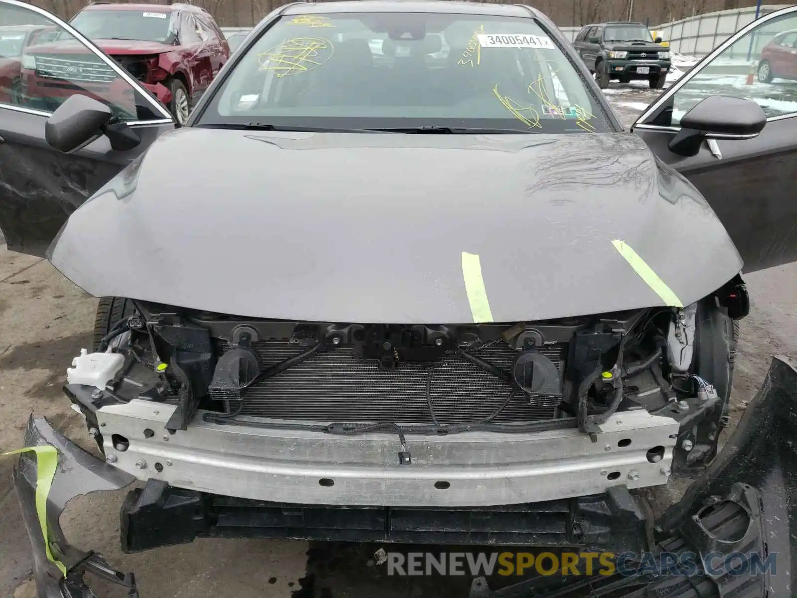 7 Photograph of a damaged car 4T1B21HK8KU010460 TOYOTA CAMRY 2019