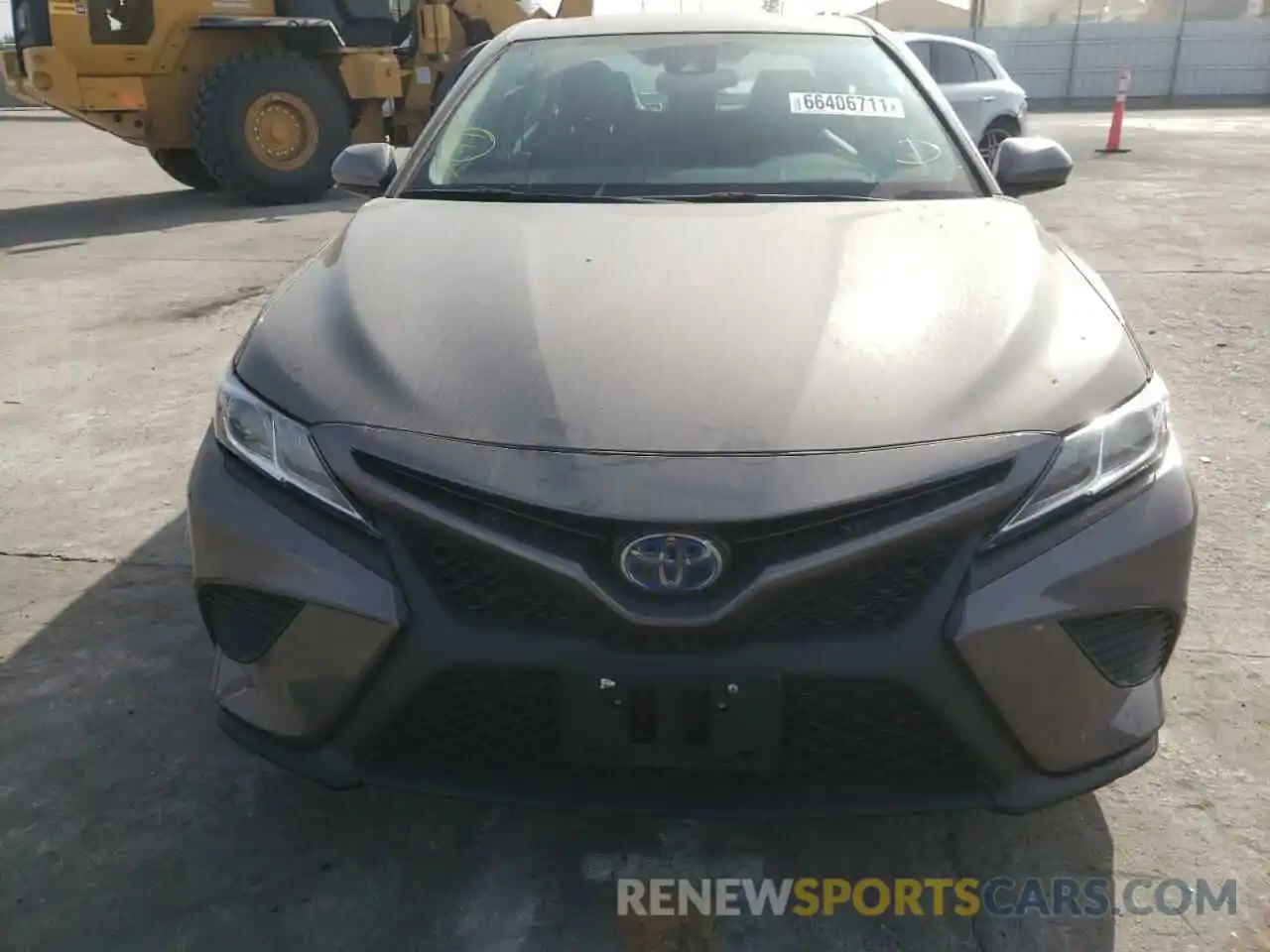 9 Photograph of a damaged car 4T1B21HK8KU012127 TOYOTA CAMRY 2019