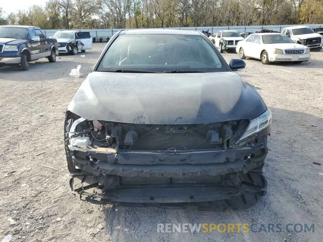 5 Photograph of a damaged car 4T1B21HK8KU012841 TOYOTA CAMRY 2019