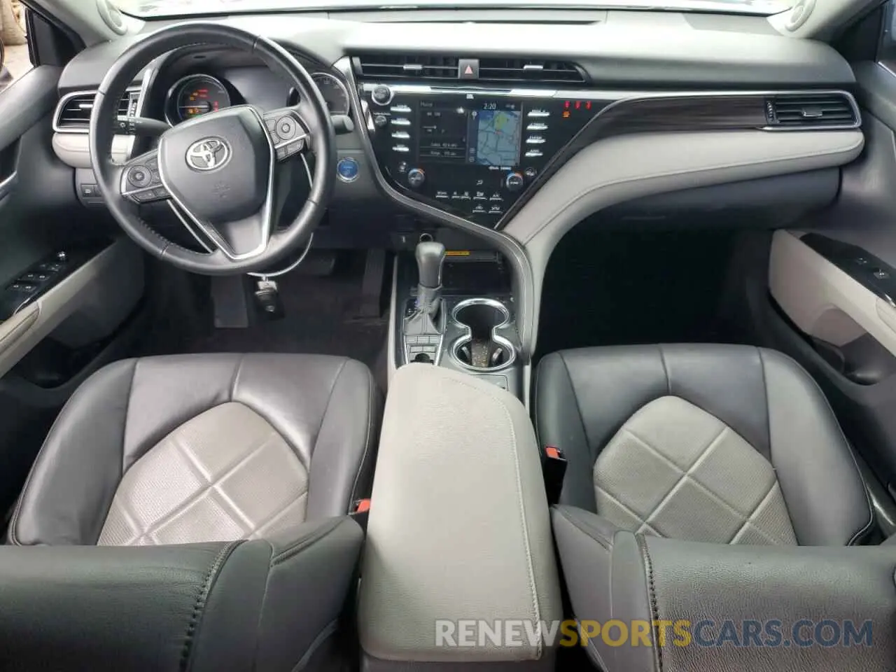 8 Photograph of a damaged car 4T1B21HK8KU012872 TOYOTA CAMRY 2019
