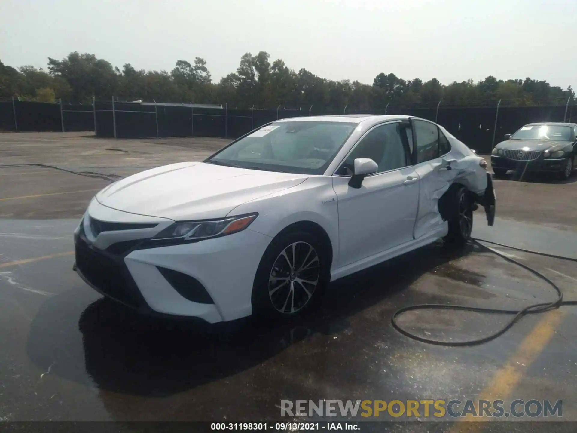 2 Photograph of a damaged car 4T1B21HK8KU014038 TOYOTA CAMRY 2019