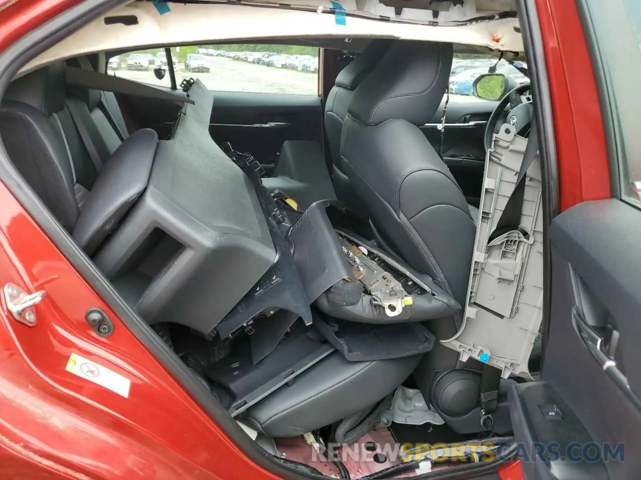 10 Photograph of a damaged car 4T1B21HK9KU011729 TOYOTA CAMRY 2019