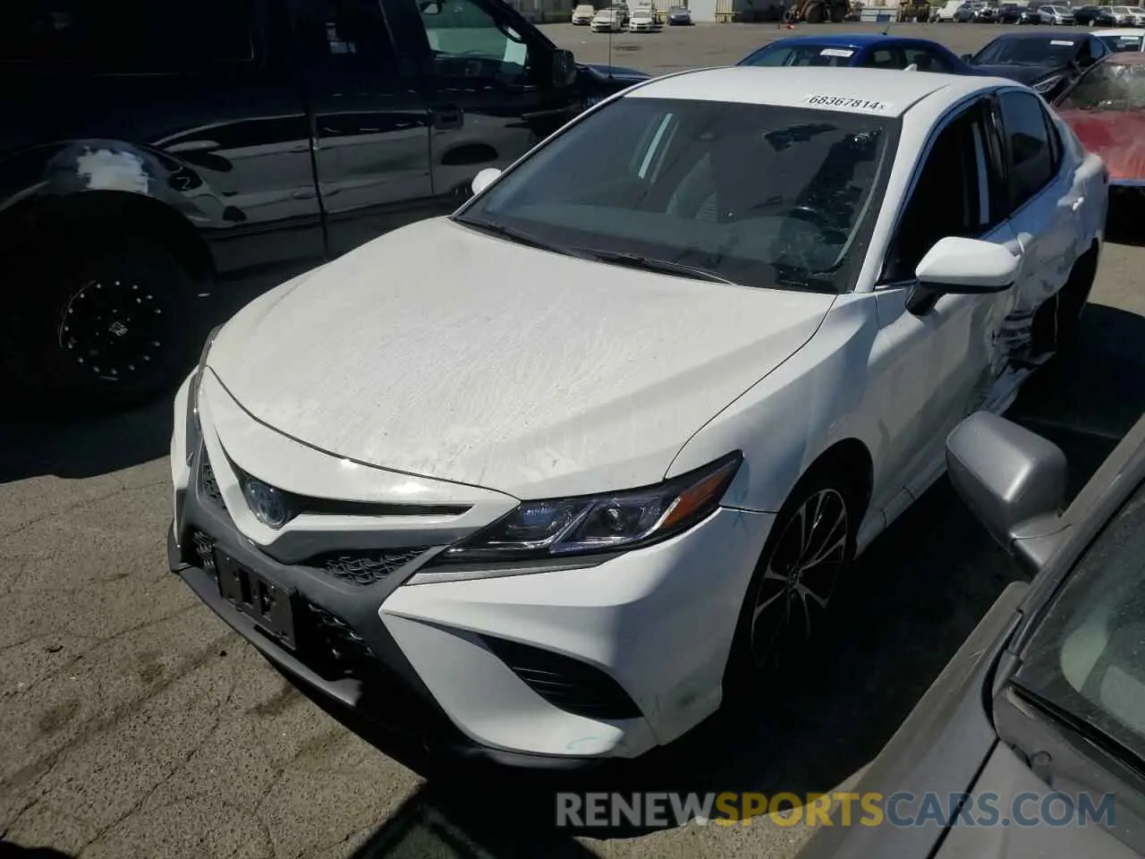 1 Photograph of a damaged car 4T1B21HK9KU012119 TOYOTA CAMRY 2019