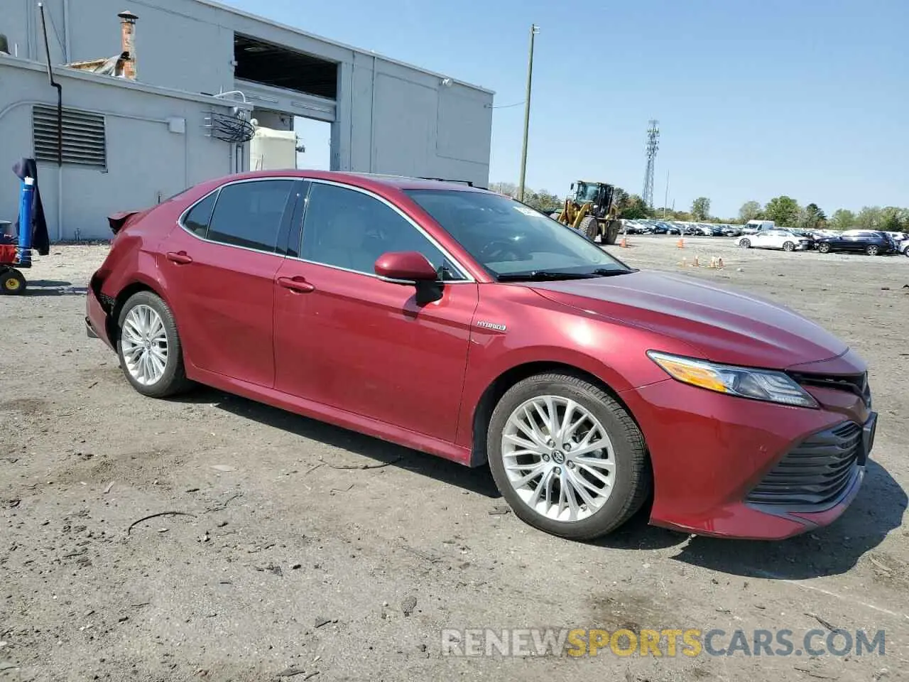 4 Photograph of a damaged car 4T1B21HK9KU513057 TOYOTA CAMRY 2019