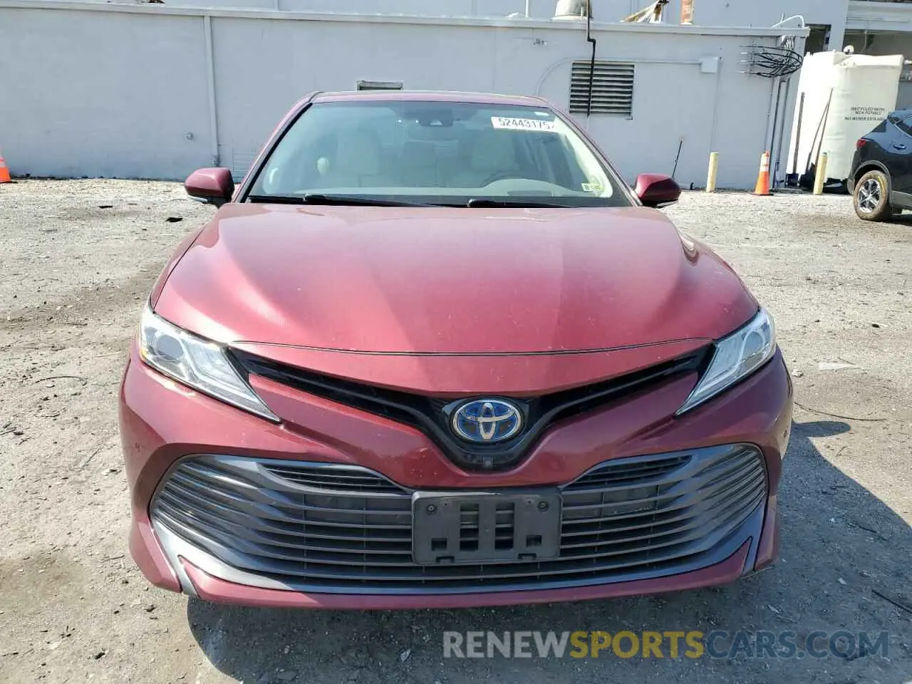 5 Photograph of a damaged car 4T1B21HK9KU513057 TOYOTA CAMRY 2019