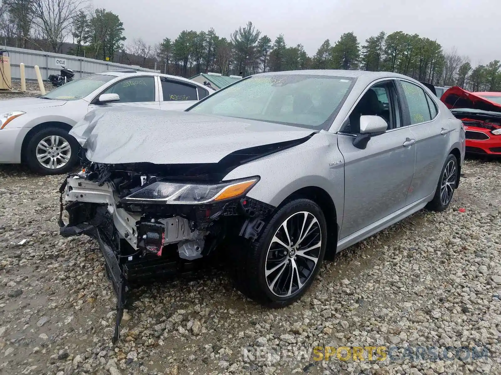 2 Photograph of a damaged car 4T1B21HK9KU513785 TOYOTA CAMRY 2019